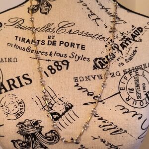 Beautiful Vintage Gold Tone and Faux Pearls Necklace